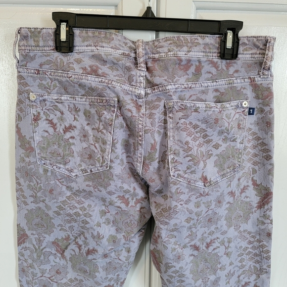 PILCRO Light Blue All Over Print Floral Straight Leg Slim Boyfriend Jeans Sz 29 - Picture 7 of 16